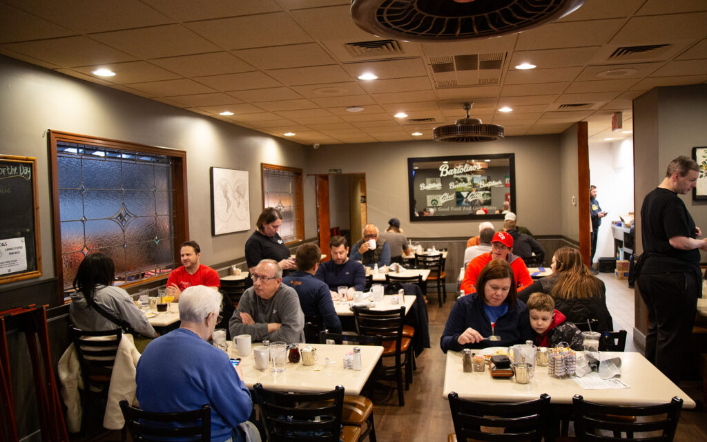 Chris' Pancakes and Dining Interior